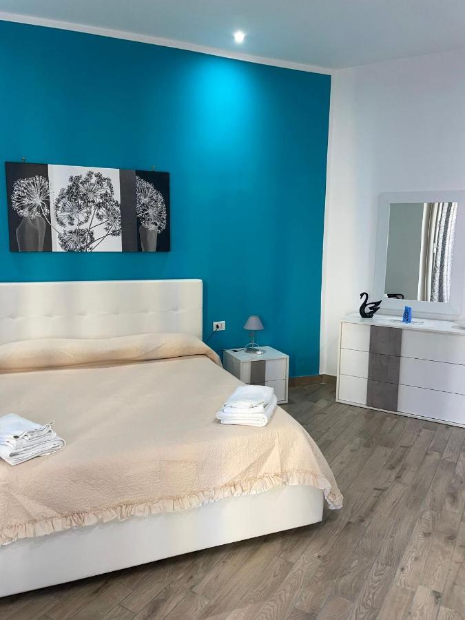 Dormire A Napoli Centro Holiday House Casa Vacanza Exteriör bild