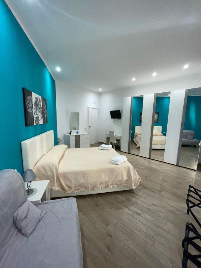 Dormire A Napoli Centro Holiday House Casa Vacanza Exteriör bild