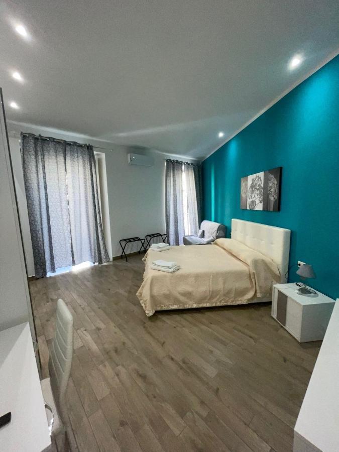 Dormire A Napoli Centro Holiday House Casa Vacanza Exteriör bild