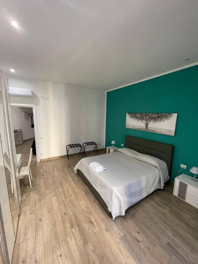 Dormire A Napoli Centro Holiday House Casa Vacanza Exteriör bild